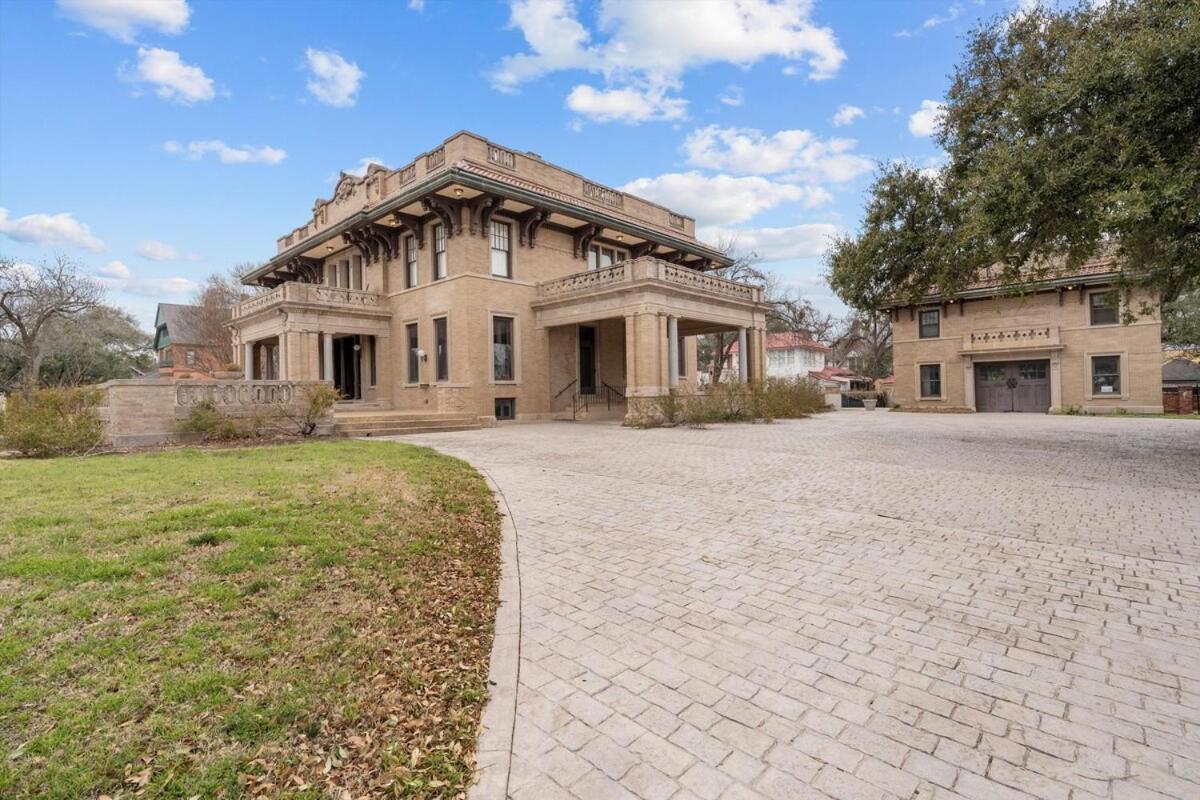 فيلا Historic Migel House In Downtown واكو المظهر الخارجي الصورة