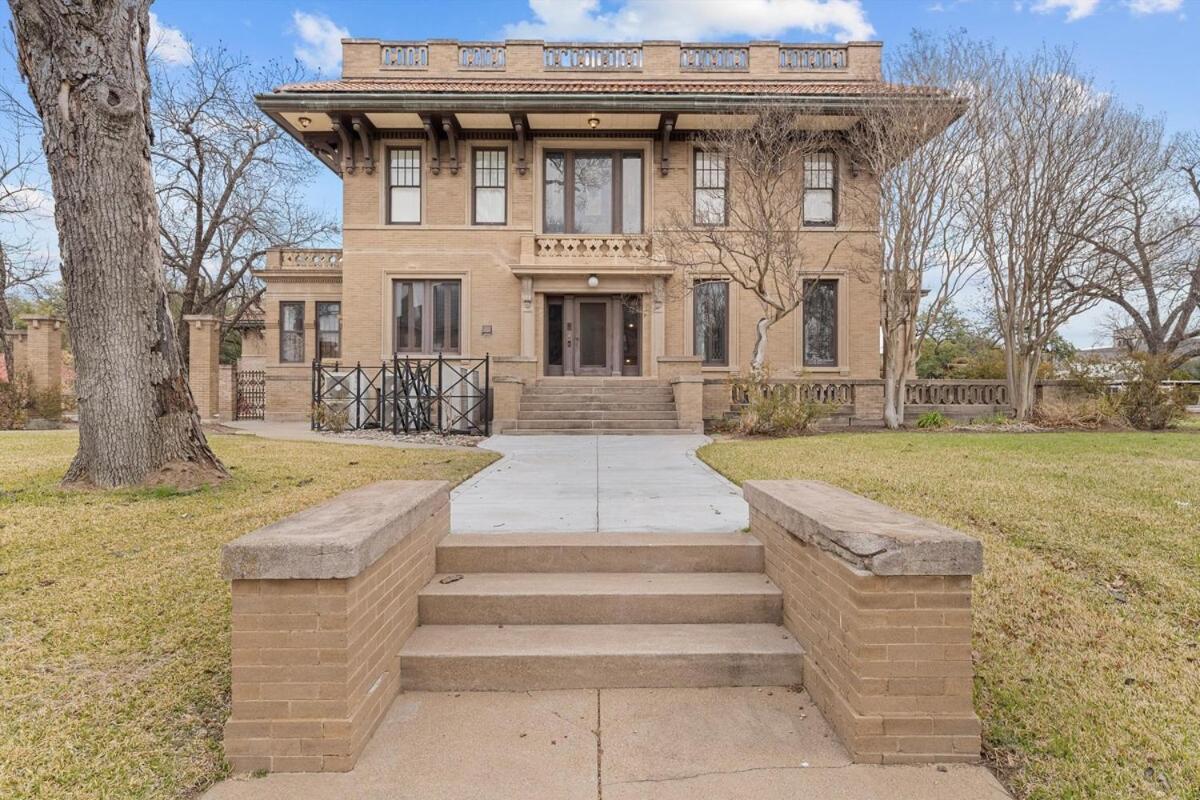 فيلا Historic Migel House In Downtown واكو المظهر الخارجي الصورة